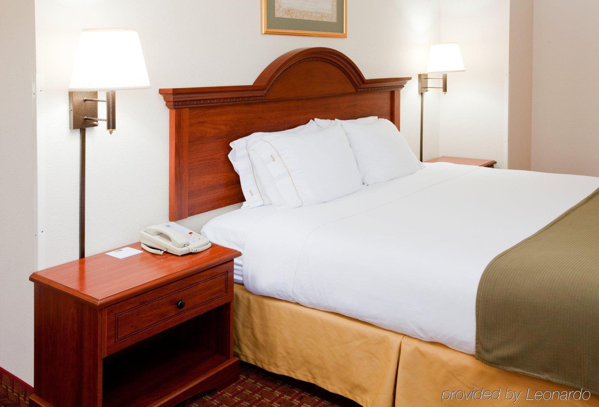 Holiday Inn Express Hillsville By Ihg Camera foto
