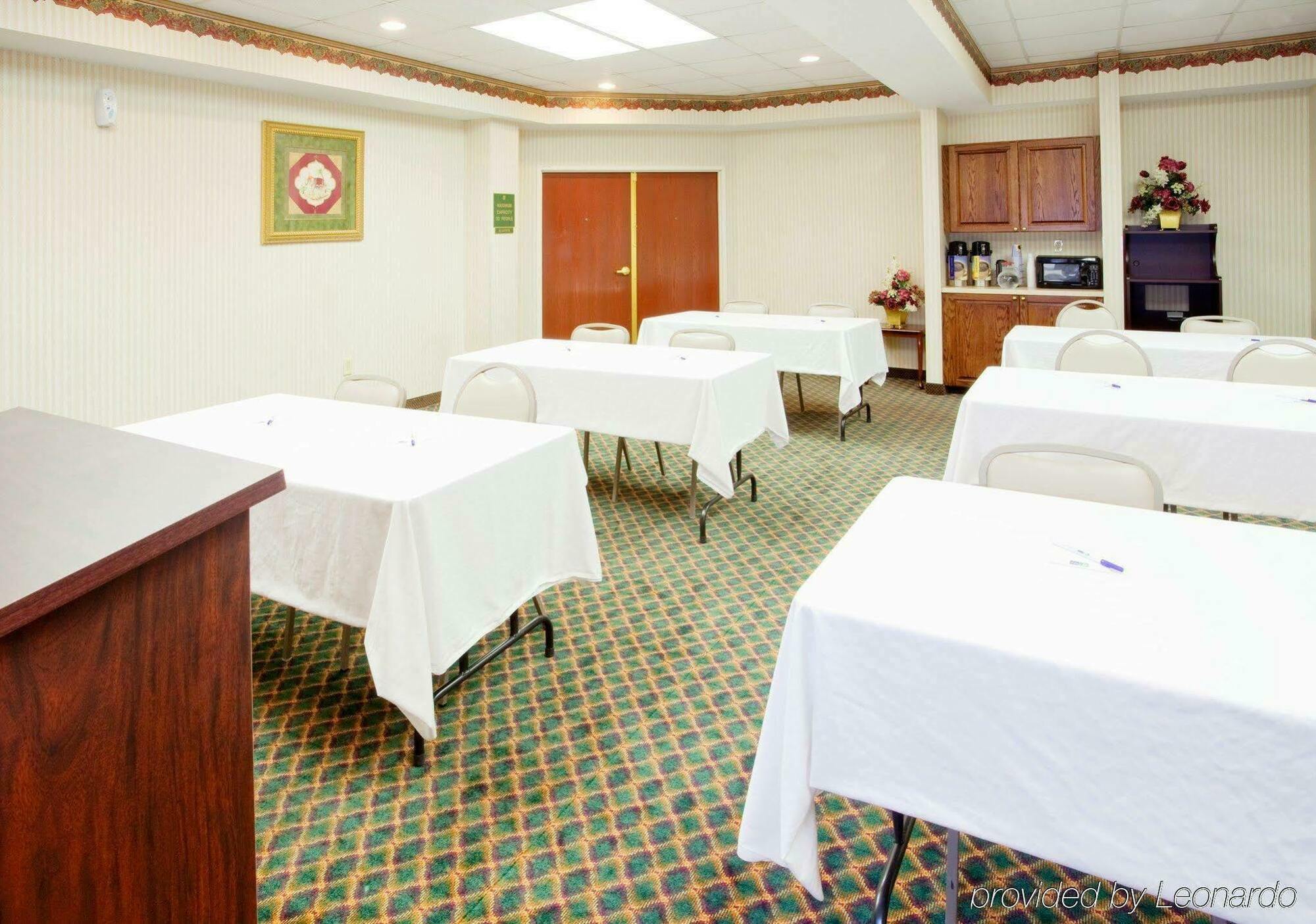 Holiday Inn Express Hillsville By Ihg Esterno foto