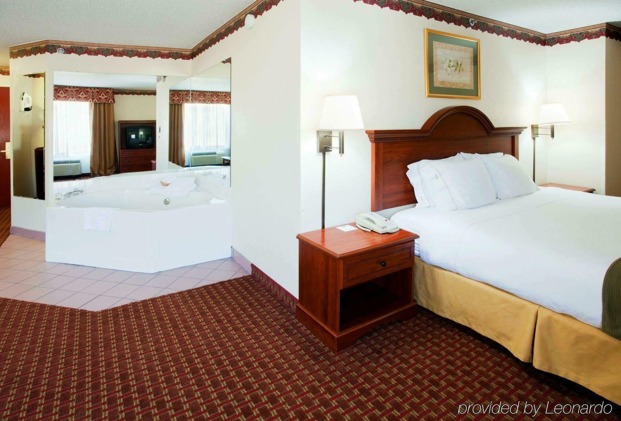Holiday Inn Express Hillsville By Ihg Esterno foto