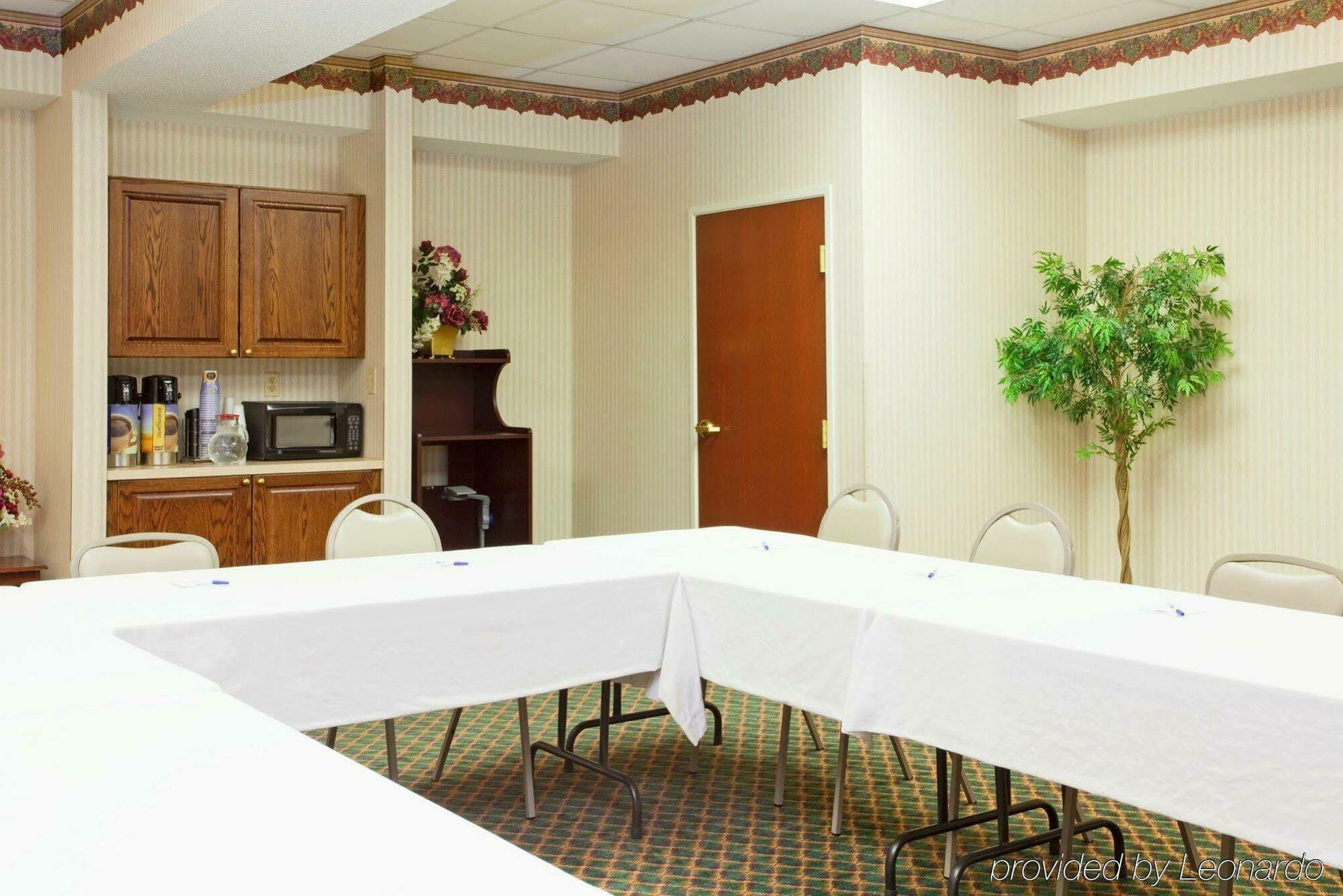 Holiday Inn Express Hillsville By Ihg Esterno foto